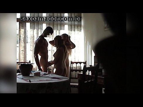 ❤️ Teman seks mengundang pria raksasa dan threesome bersamanya ❤️ Anal porno pada kami ❤